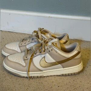Women’s Nike Dunk Low Gold Swoosh Basketball Shoes Sneakers Size 8